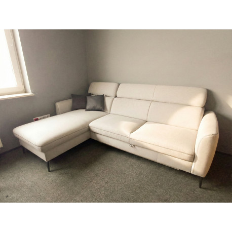 Narożnik 248x175 cm, rozkładany -Wyprzedaż, cena 3990 zł.